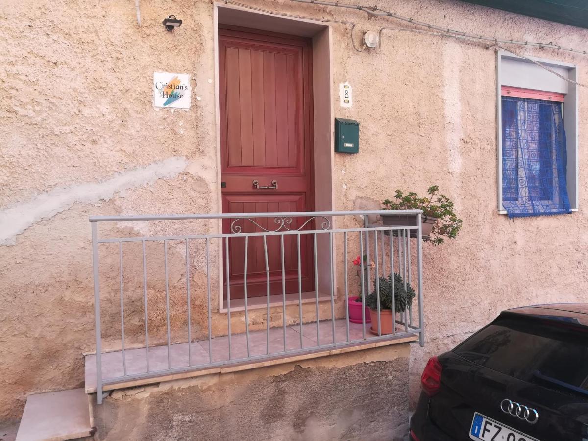 라스카리 Cristian 'S House 빌라 외부 사진